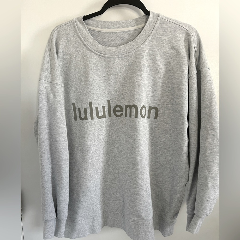 Guc lululemon perfectly oversized crew sweatshirt with graphic logo. Gray 8